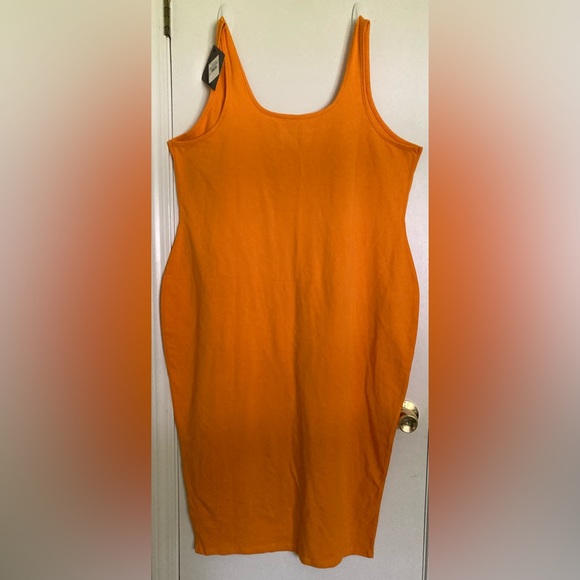 Dress 2X - Picture 2 of 3